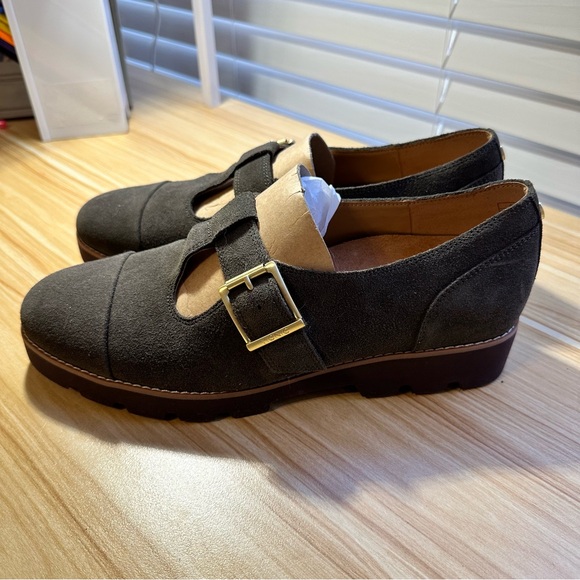 Vionic Shoes - NEW Vionic Carmen Green Suede Mary Jane Shoes with Buckle sz 10 W comfy stylish